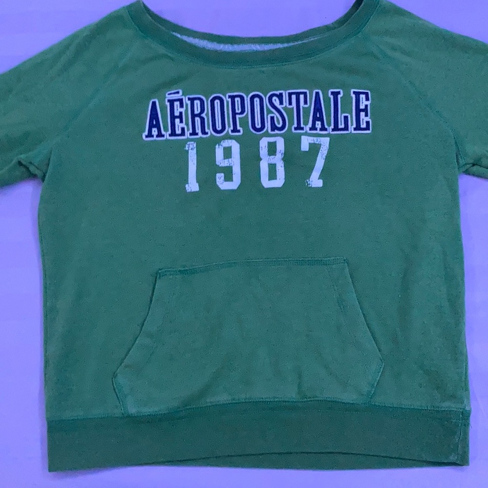 Green crewneck